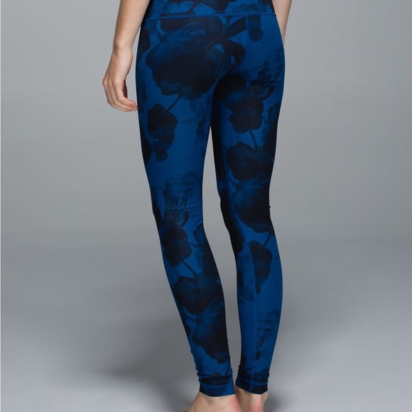 Lululemon wunder under *full on luxtreme - Picture 2 of 2